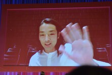 リモートで参加した森山未來。