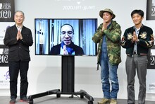 トークシリーズ「アジア交流ラウンジ」の様子。左からモデレーターの石坂健治、アピチャッポン・ウィーラセタクン、富田克也、相澤虎之助。