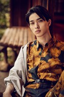 「横浜流星カレンダー2021」特典ポストカードのイメージカット（Loppi / HMV＆BOOKS online / HMV店舗版）。