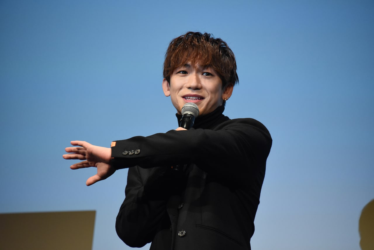EXILE 三代目 NAOTO フリスビー Amazon.co.jp: ナイトヒーローNAOTO Blu-ray BOX【初回生産限定