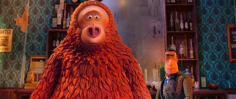 「ミッシング・リンク 英国紳士と秘密の相棒」より、酒場を訪れたライオネル（右）とMr.リンク（左）。