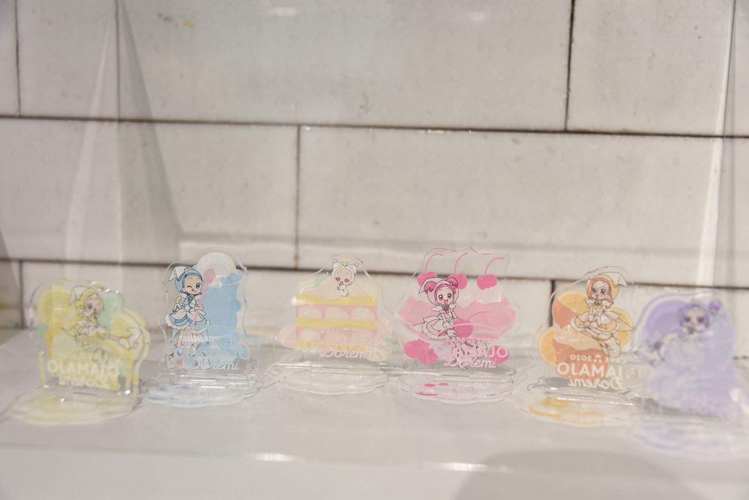アクリルスタンド（各税込1320円）