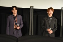 左から一ノ瀬颯、小宮璃央。