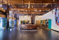 エースホテル京都のフロント。