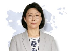 峯村リエ演じる福島美津子。