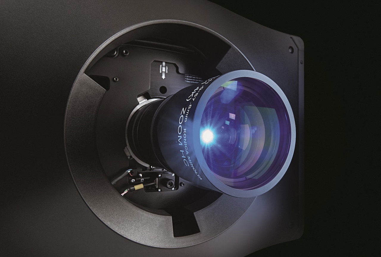 4K・RGBレーザープロジェクター