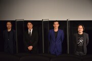 左から森本のぶ、尚玄、ジュン・アマント、リム・カーワイ。