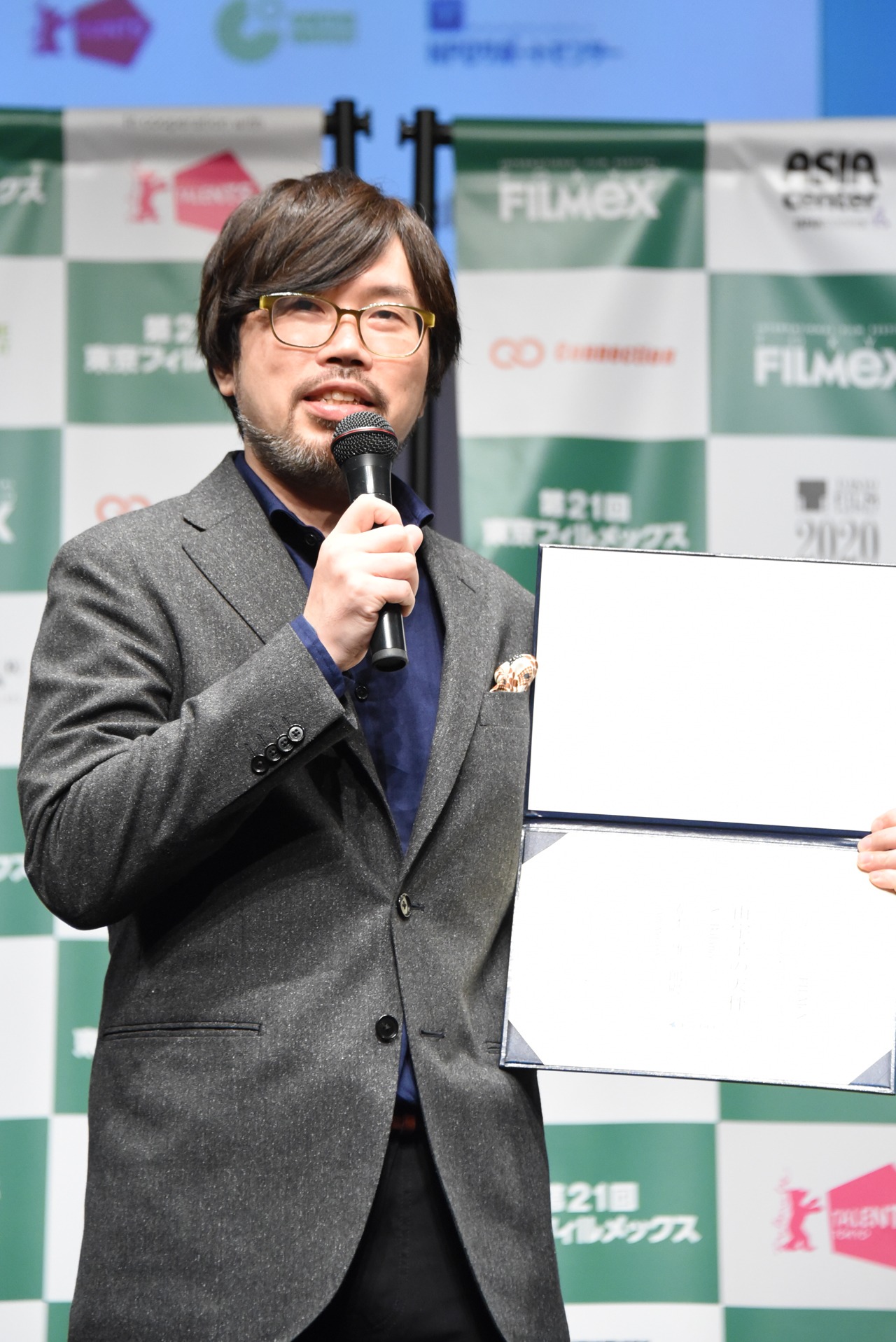 春本雄二郎