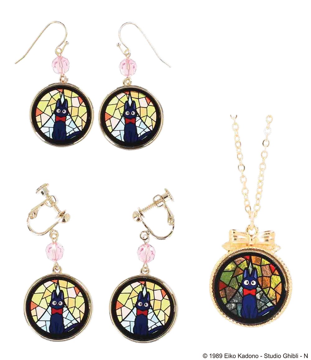 「魔女の宅急便 ステンドグラスシリーズ ピアス / イヤリング / ペンダント」（各税込1980円）