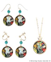 「耳をすませば ステンドグラスシリーズ ピアス /  イヤリング /  ペンダント」（各税込1980円）