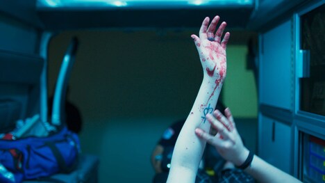 「ミッドナイト・ファミリー」