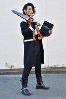 谷口賢志演じるバハト。