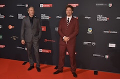 マッツ ミケルセンが自宅から近況報告 コロナ禍の思いや 今着てる ジャージ明かす コメントあり 映画ナタリー