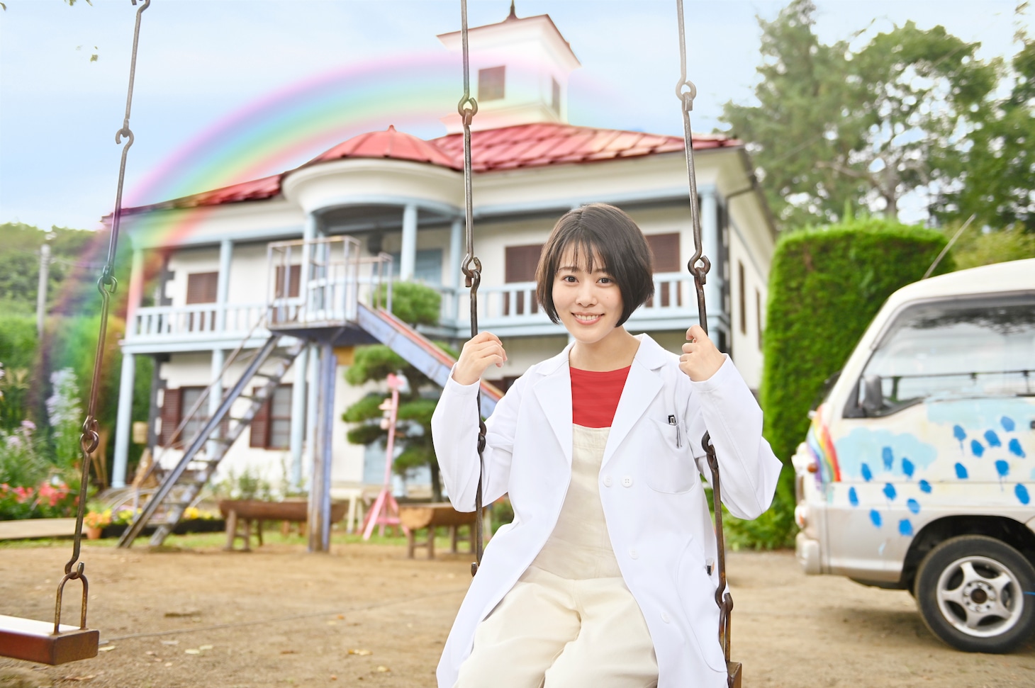 「にじいろカルテ」より、高畑充希演じる紅野真空。