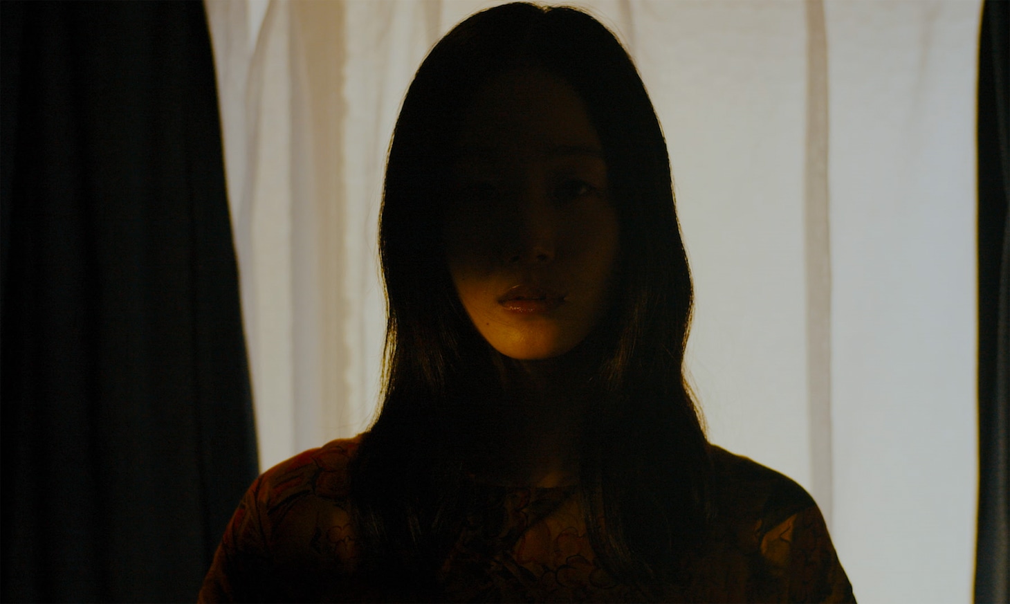 「彼女来来」
