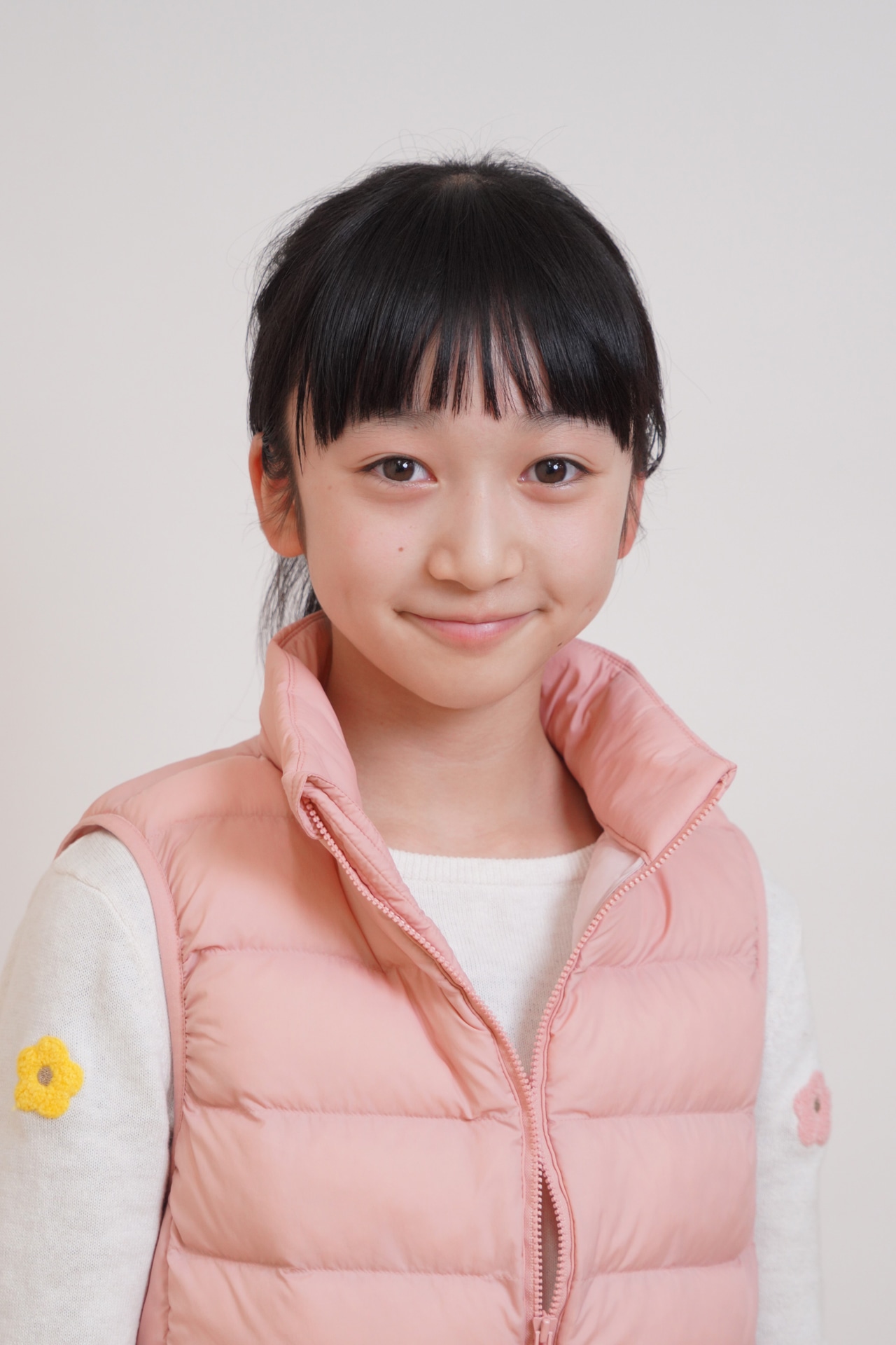 横溝菜帆演じる三原結月。