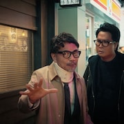 ドニー・イェン主演「燃えよデブゴン」増量前後の新写真、竹中直人やバービーの姿も