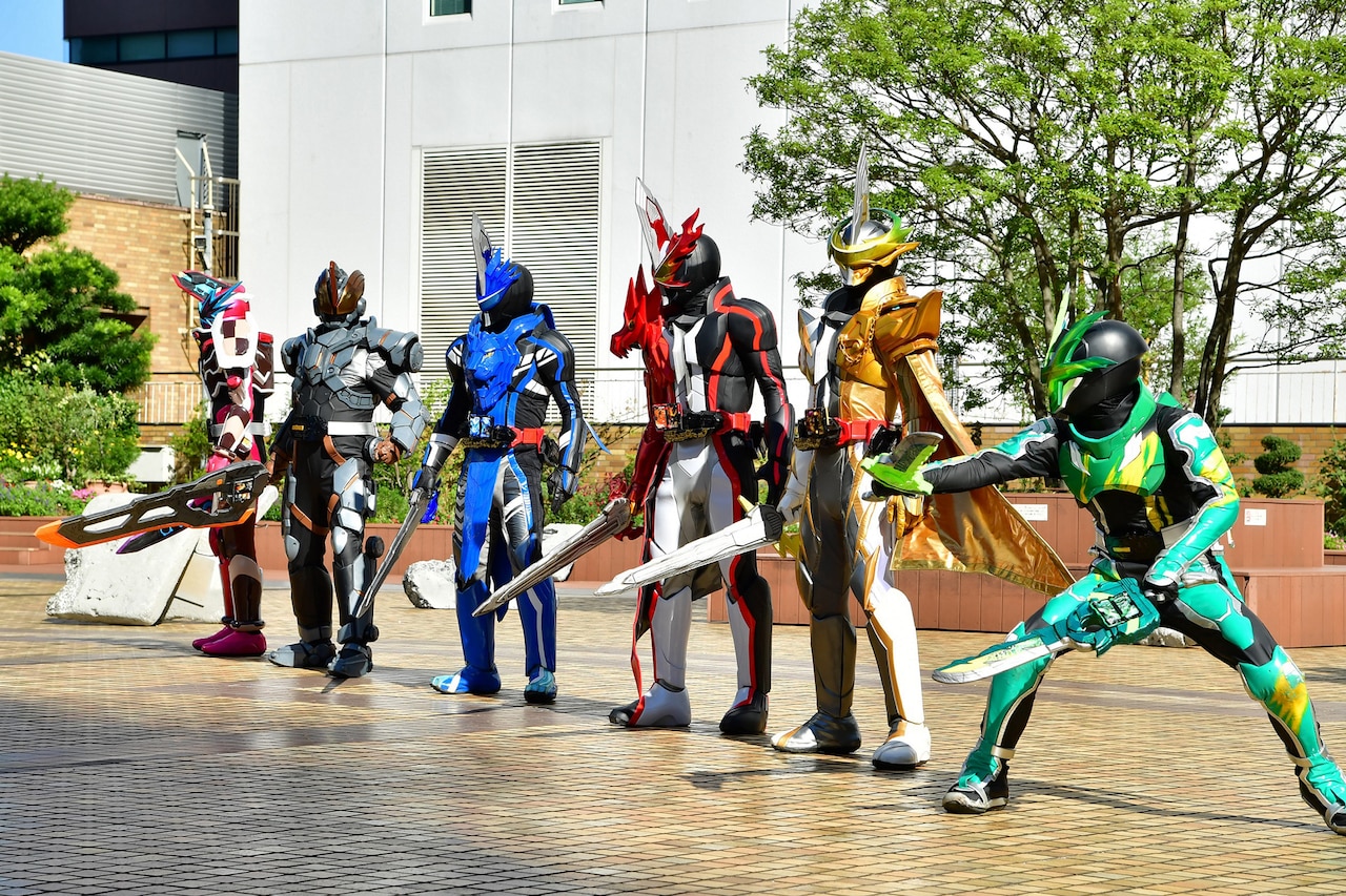 劇場短編 仮面ライダーセイバー 不死鳥の剣士と破滅の本」 - 6
