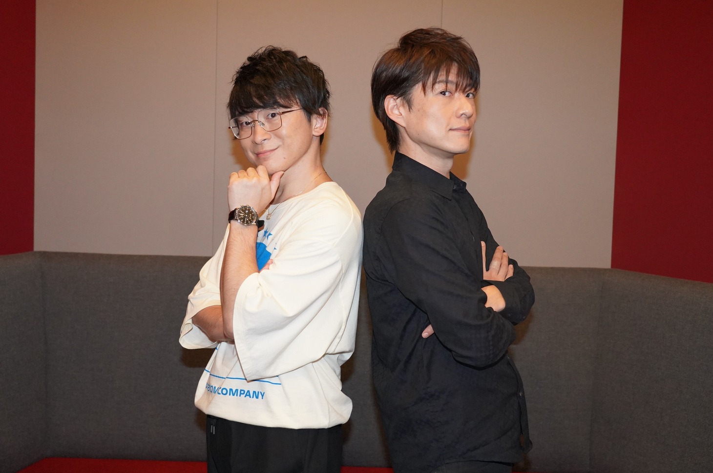左から阿部敦、川原慶久。