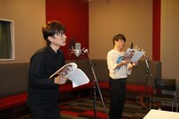 左から川原慶久、阿部敦。