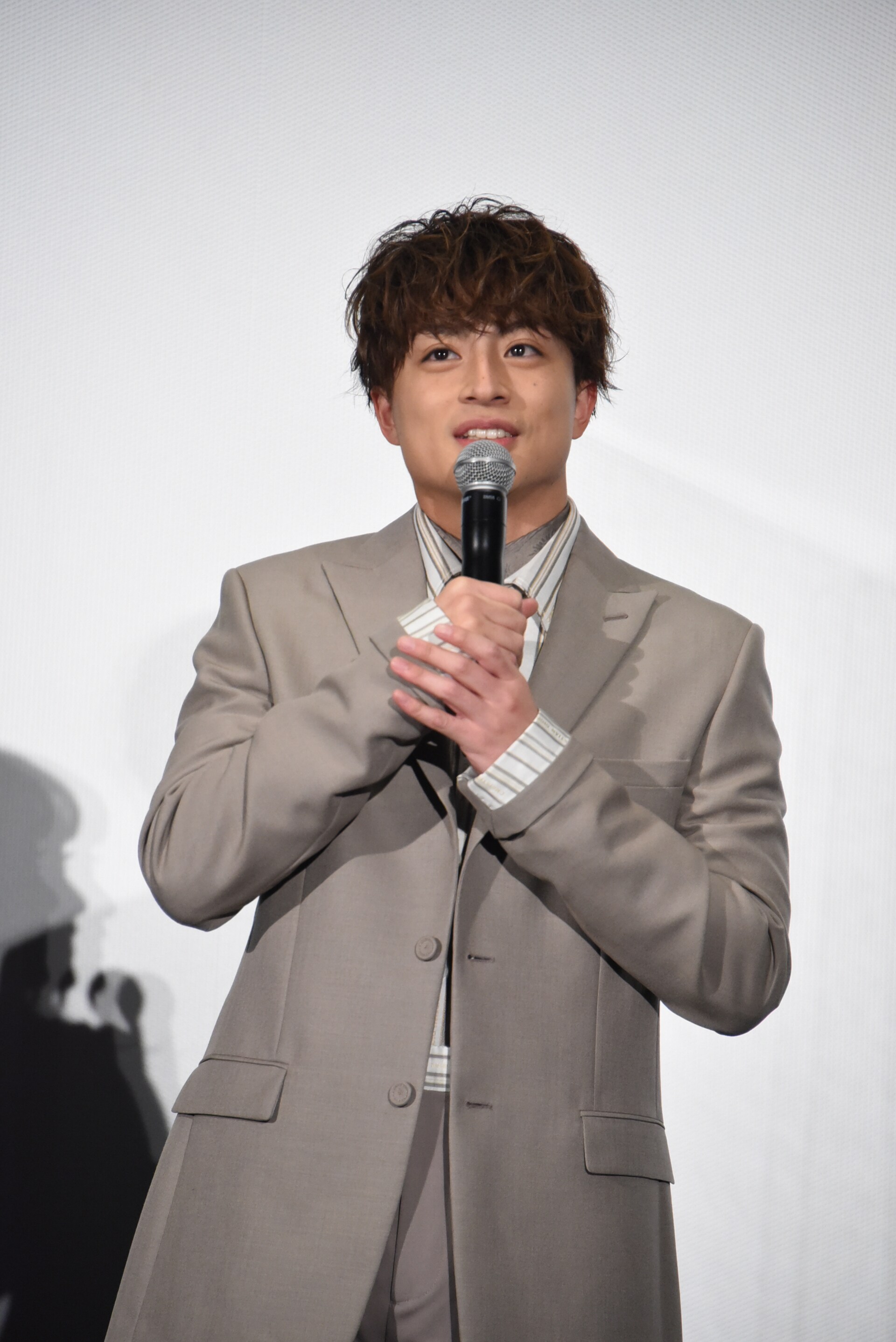 10万分の1 舞台挨拶 白濱亜嵐・平祐奈らが登場！『10万分の1』初日舞台あいさつ【トーク