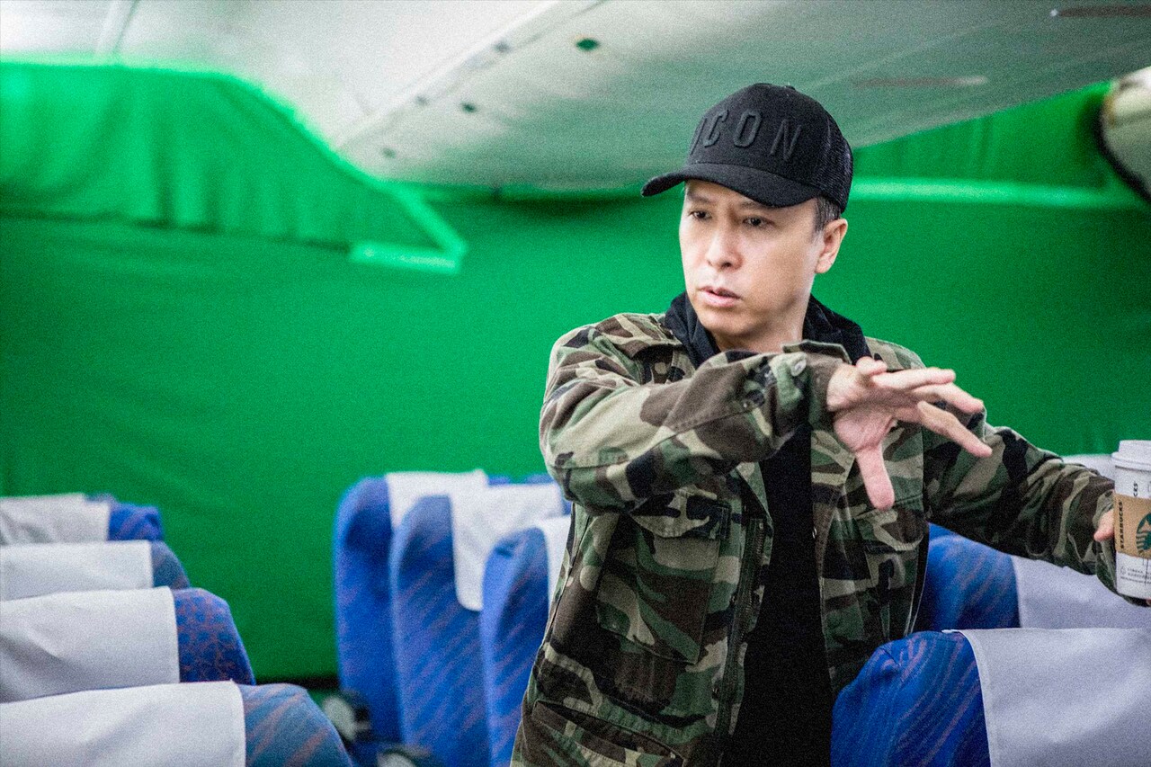 「燃えよデブゴン／TOKYO MISSION」メイキング写真より、ドニー・イェン。(c)2020 MEGA-VISION PROJECT WORKSHOP LIMITED.ALL RIGHTS RESERVED.