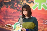 公開アフレコを行う上白石萌歌。