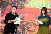 アフレコを披露する様子。左から中村勘九郎、上白石萌歌。