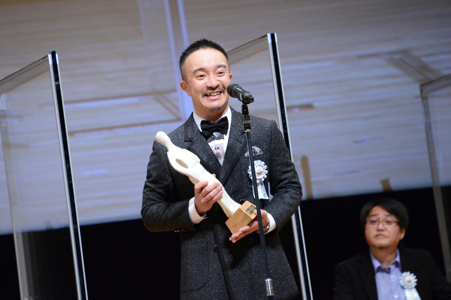 濱田岳