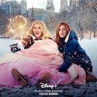 ディズニープラス「フェアリー・ゴッドマザー」配信、魔法使いが現代で奮闘