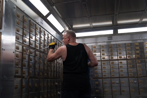 「キング・オブ・シーヴズ」新場面写真