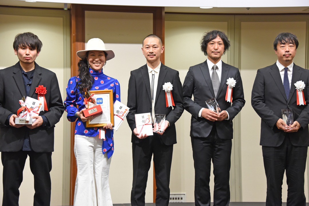 2020年度新藤兼人賞授賞式の様子。左から内山拓也、HIKARI、岡本英之、高田聡、山本晃久。