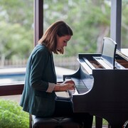 衣装デザイナーが明かす「ソング・トゥ・ソング」ファッションの秘密