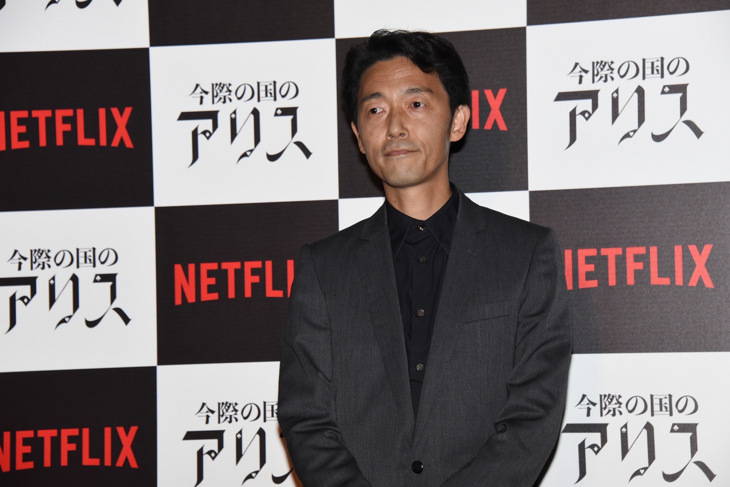 佐藤信介