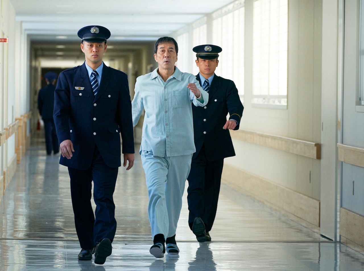 すばらしき世界☆プレスシート☆役所広司☆仲野太賀 すばらしき世界☆プレスシート☆役所広司☆仲野太賀 - メルカリ