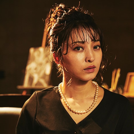 「Truth（仮題）」より、広山詞葉演じる九条真弓。(c)ハラダケイコ