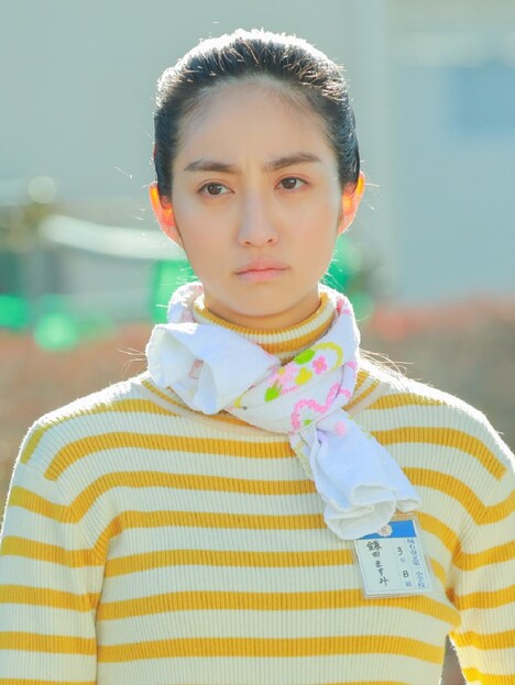 鎌田役の堀田茜。