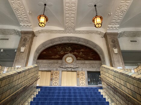 「『名建築で昼食を』スペシャル 横浜編」より、ホテルニューグランド。