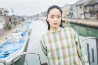 「映画オフィシャルブック おもいで写眞 深川麻衣」中面
