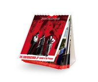 「コンフィデンスマンJP プリンセス編」超豪華版BOX特典のオリジナル卓上カレンダー。