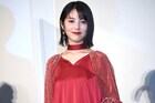 映画「約ネバ」浜辺美波が“チビレイ”の成長に「かっこよくなった!」と称賛