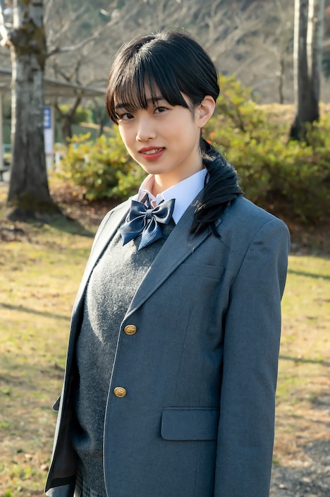 河合優実演じる荒川。