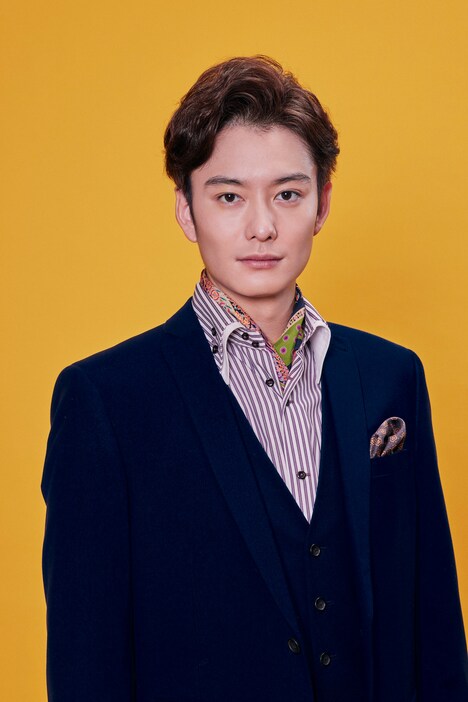 岡田将生演じる八神隼人。