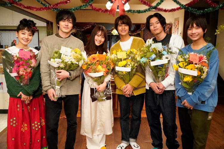 姉恋」有村架純と林遣都が笑顔で撮了、高橋海人は涙ぐむ「主演じゃない  