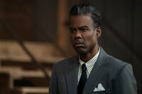 「FARGO／ファーゴ：カンザスシティ」より、クリス・ロック演じるロイ・キャノン。