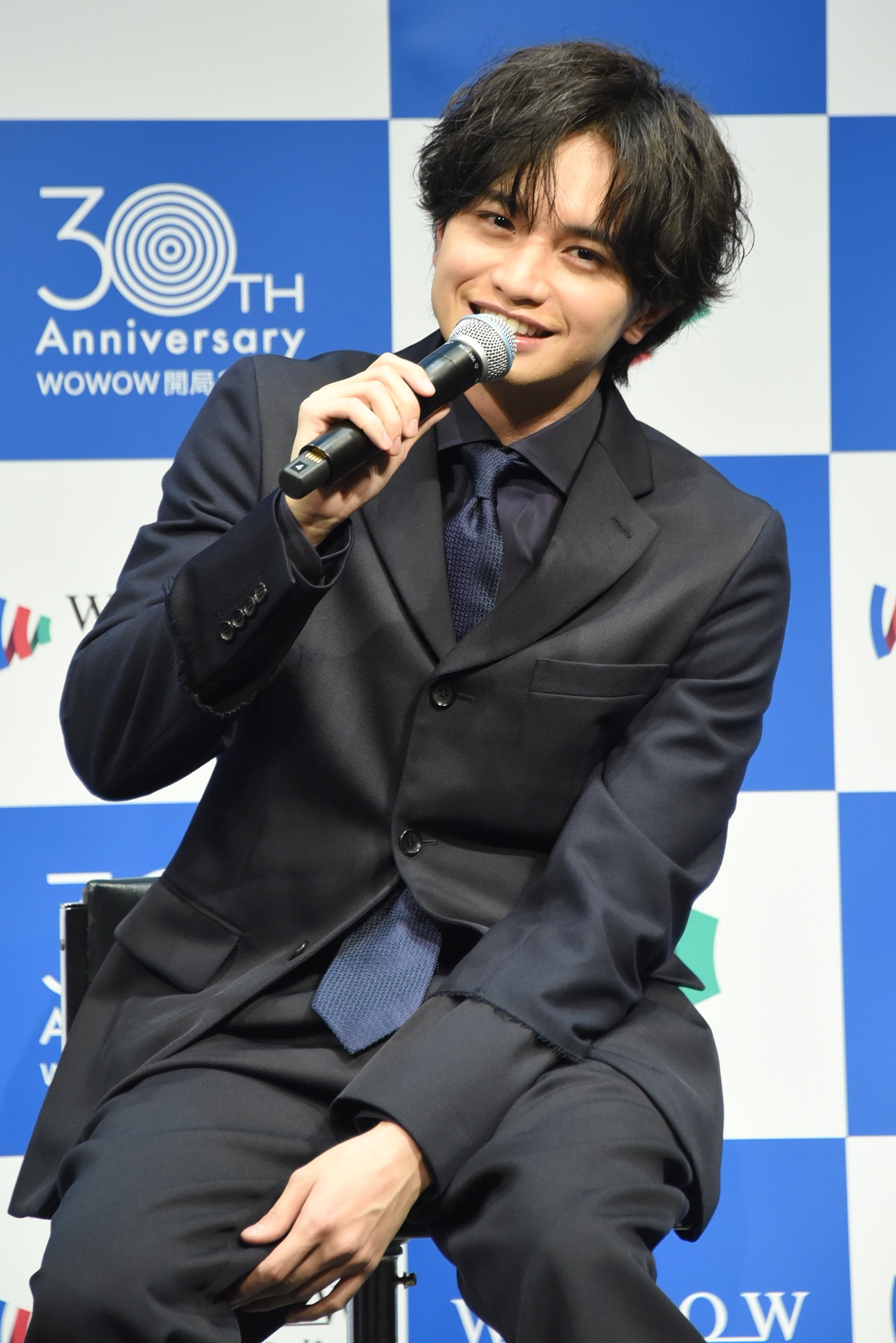 「常にお肌をきれいな状態に保っていたい」と話す中島健人。