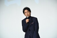 「鬼滅の刃」ばかり話題になることについて、不満げな表情を浮かべる大泉洋。