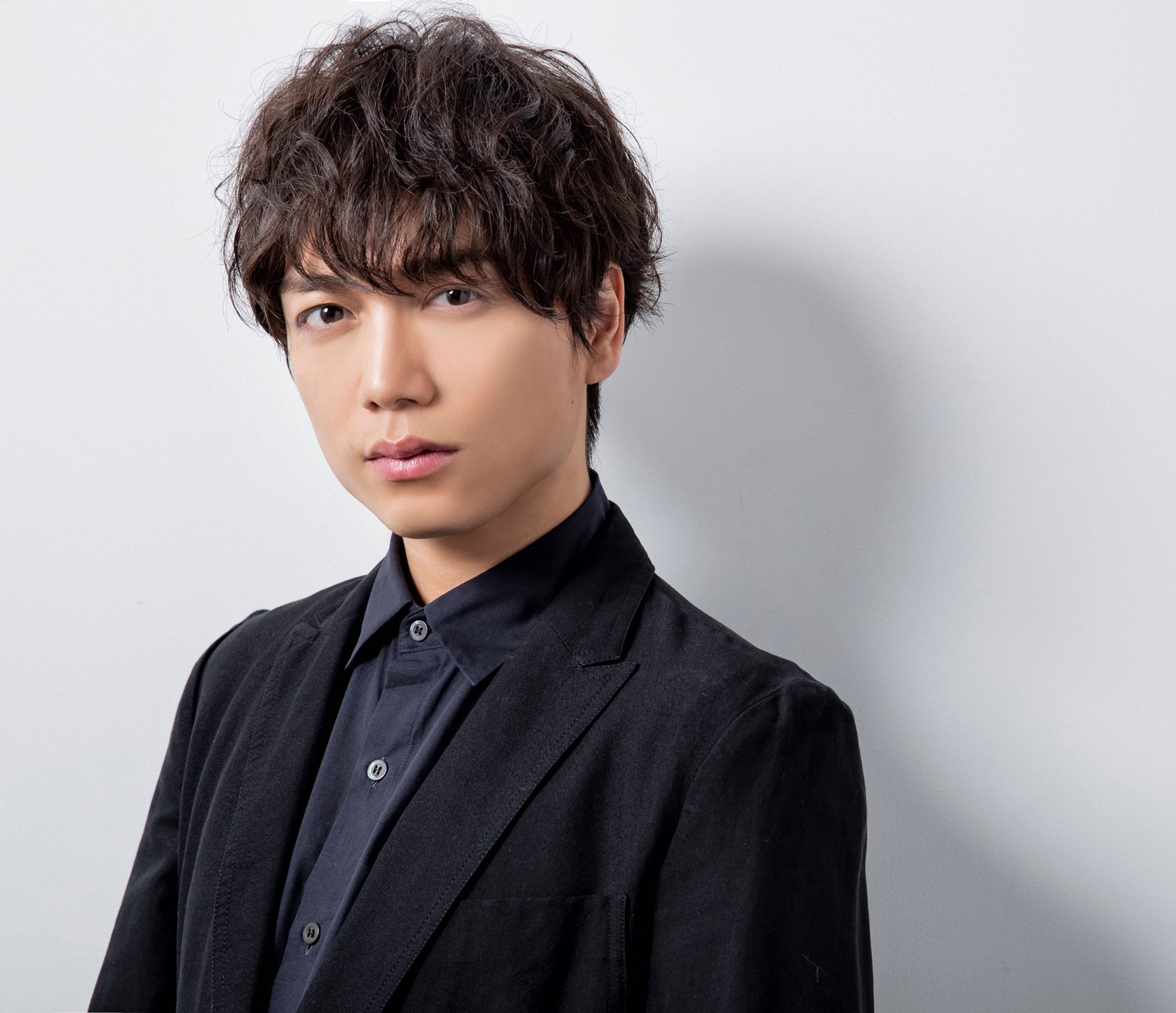 山崎育三郎（撮影：草刈雅之）