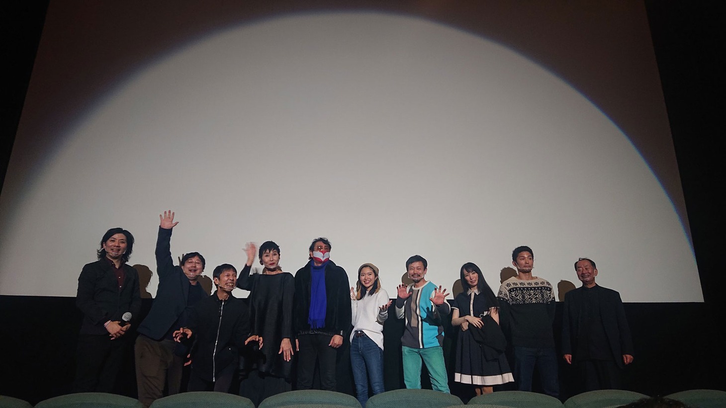 2020年12月19日に行われた完成披露上映会の様子。