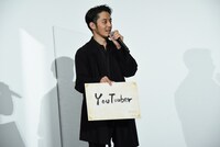 2021年にチャレンジしたいことは「YouTuber」と答える西野亮廣。